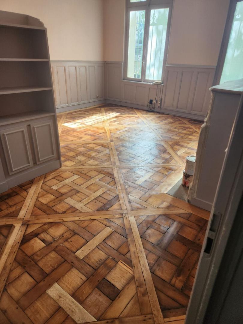 Ponçage parquet, Anceaumeville